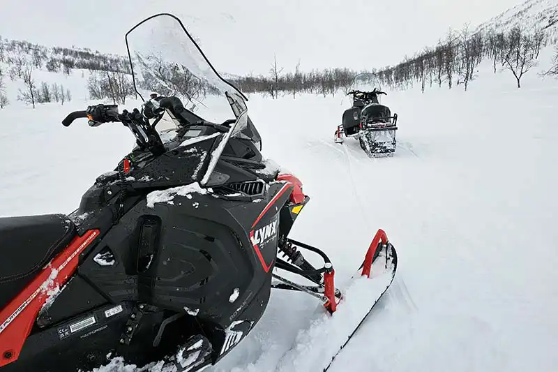 sneeuwscootertochten sneeuwscootertochten